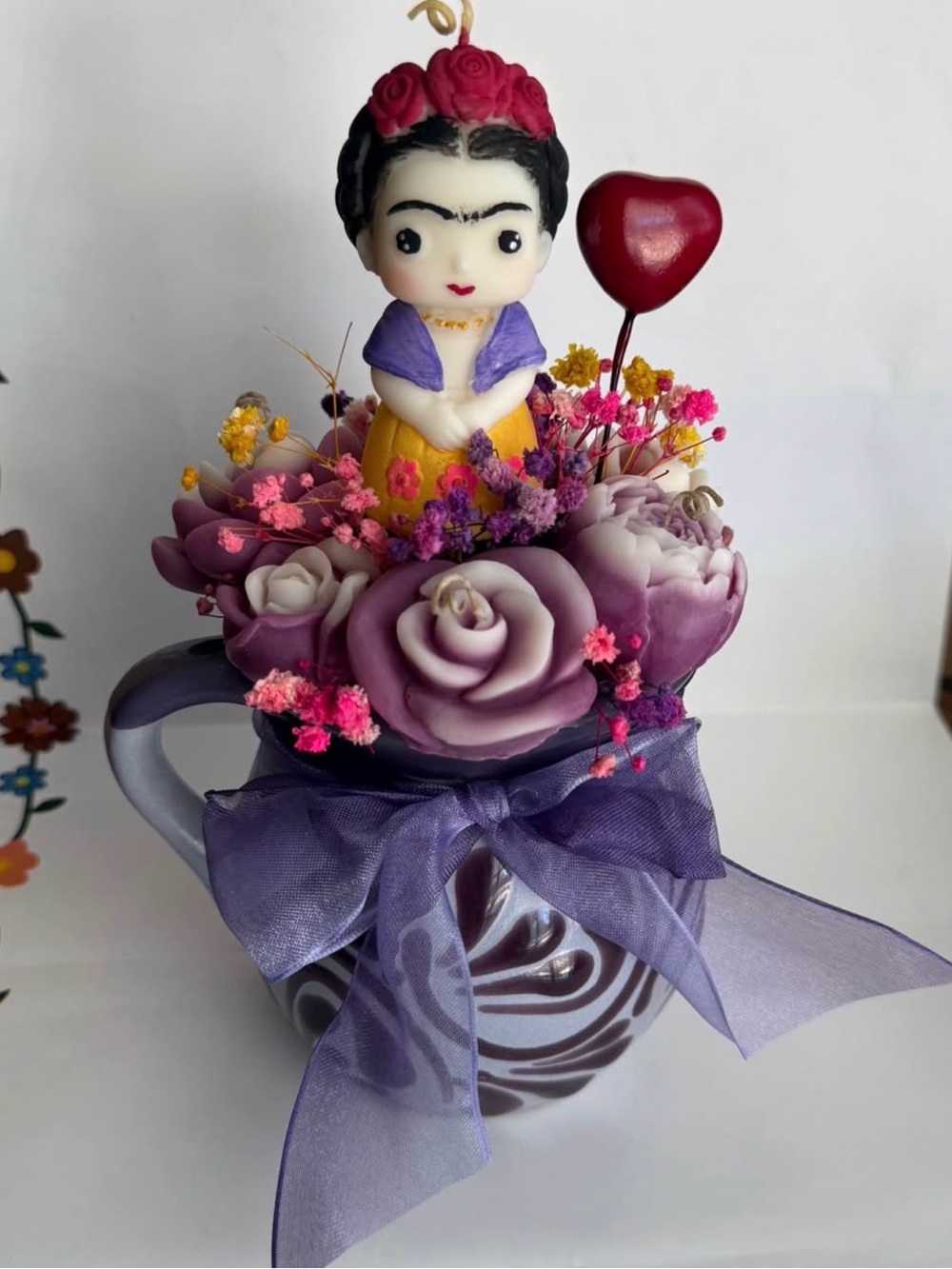 Handcrafted Purple Floral Frida-Inspired Bath & Body Candle - Picture 3 of 3